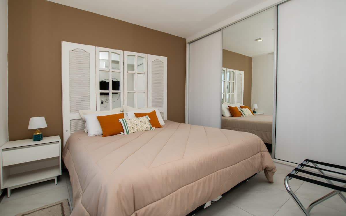 3eb593c1 f6d3 4a KjCfj