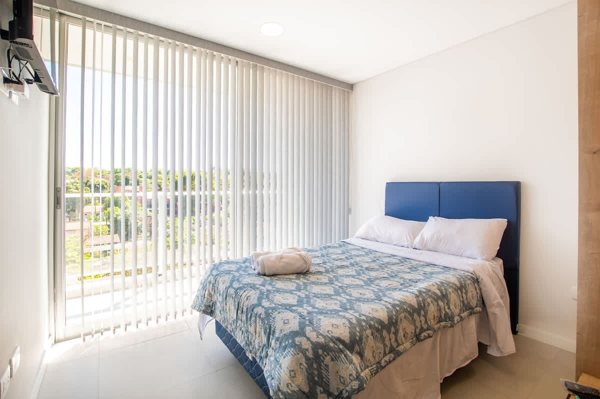 9aff0f8c 8390 4b aG3an