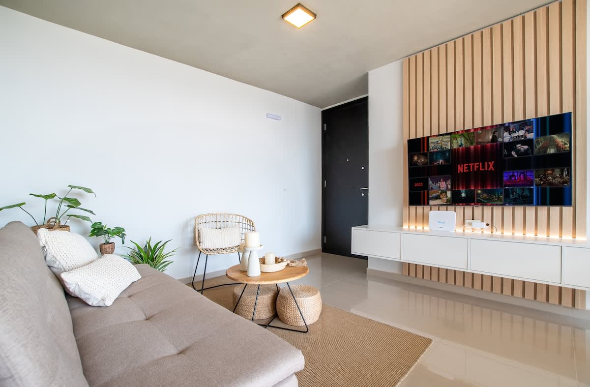 0c57fead 211e 43 U1lm5