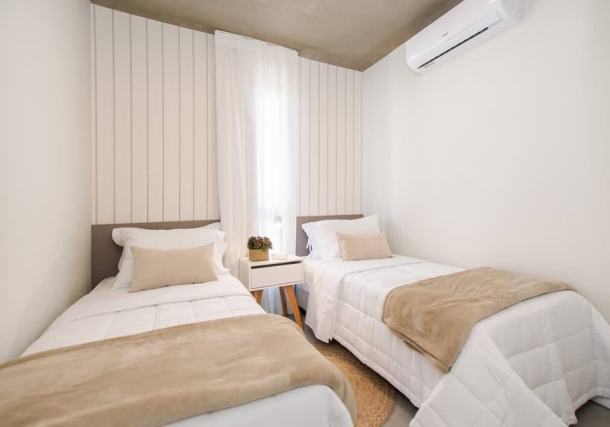 47b0491d 4edb 4e YmK8D