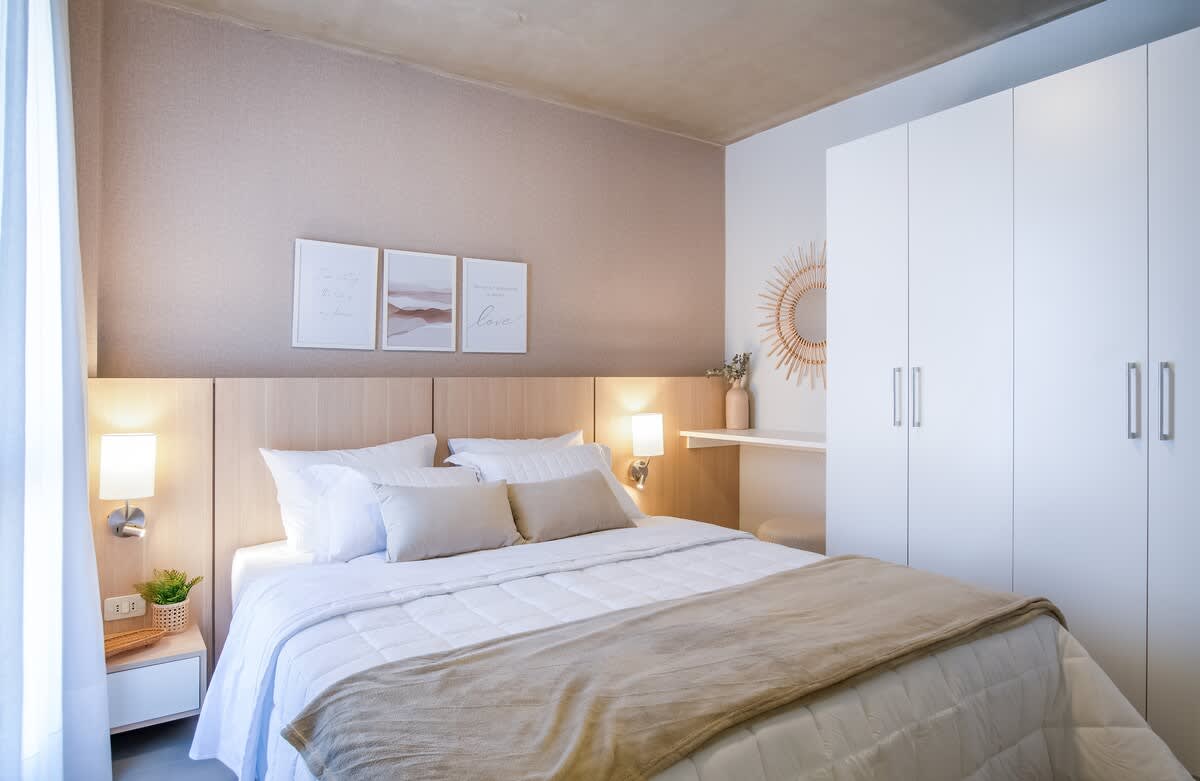 cab2252c 2cb5 4f nyOC