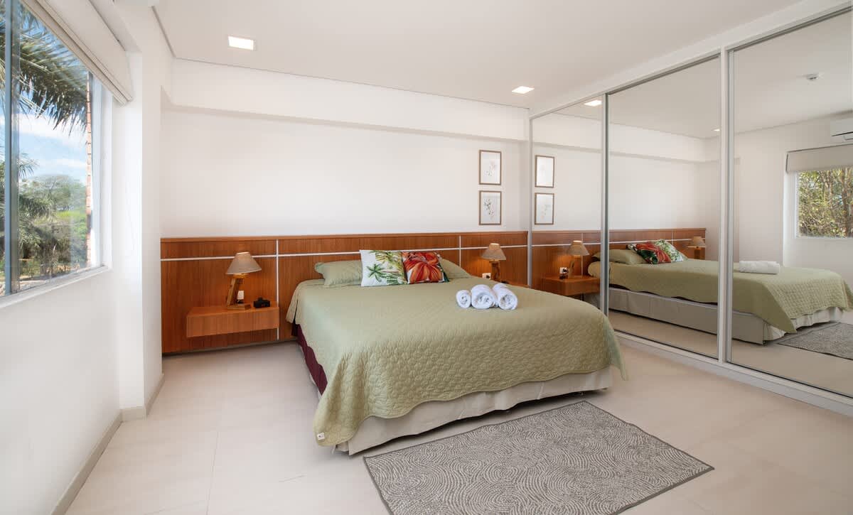 d917f9cb 0105 4e JnyMs