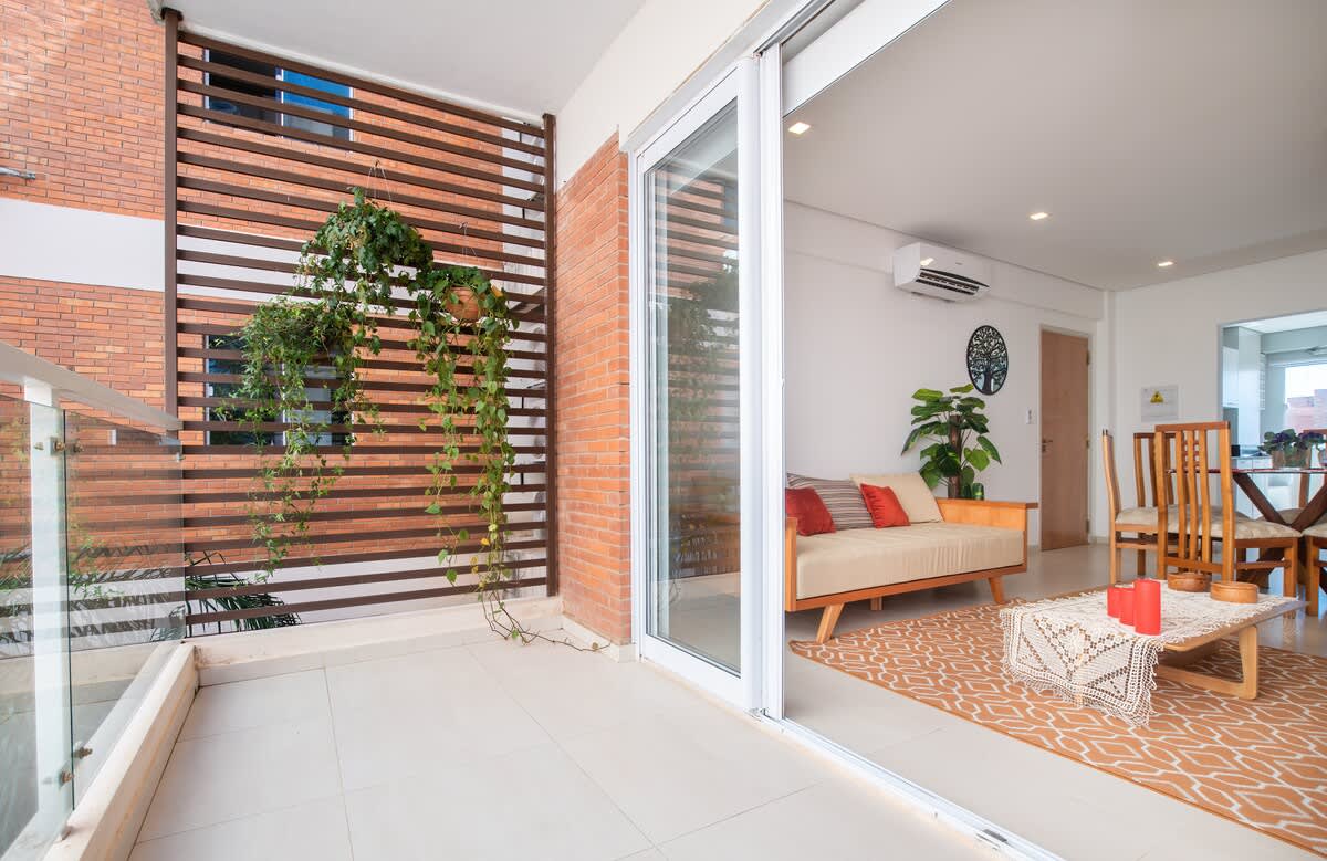 f8a98733 d9ed 42 m4Cy