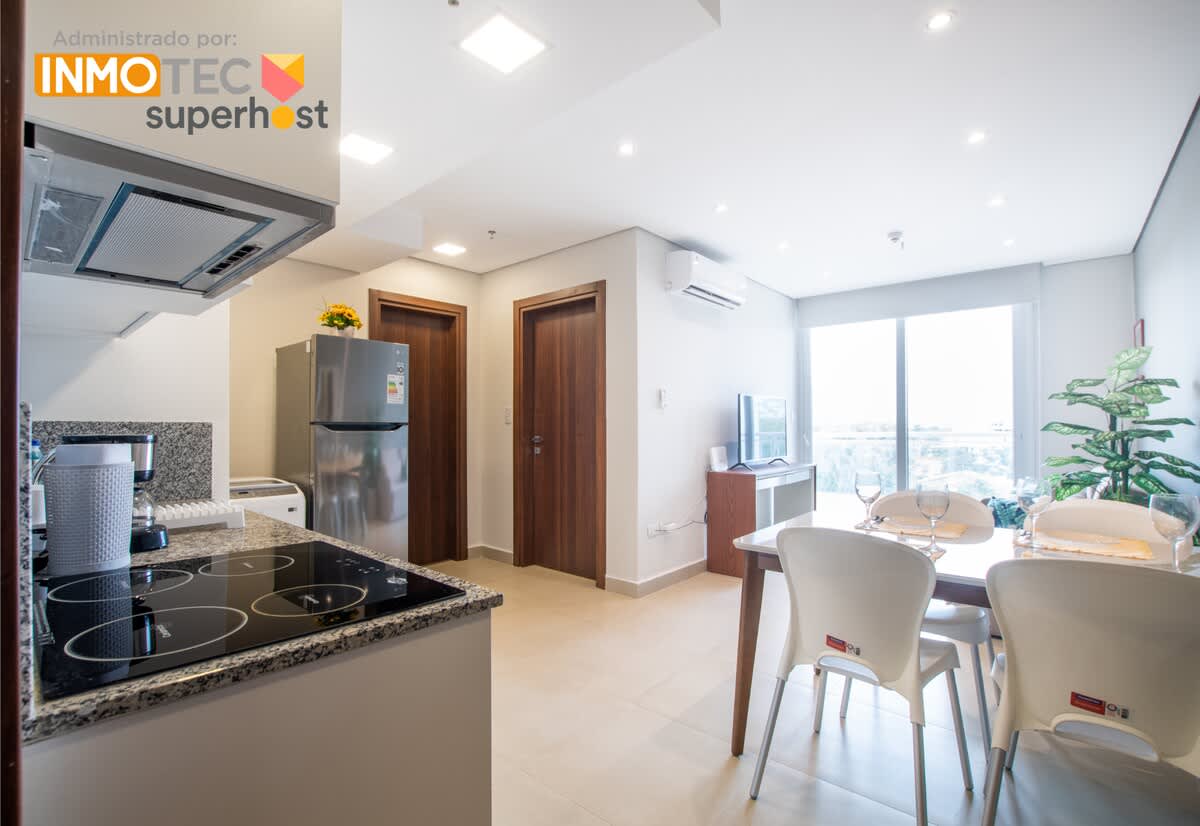 8a5d5846 4f94 48 1IPaa