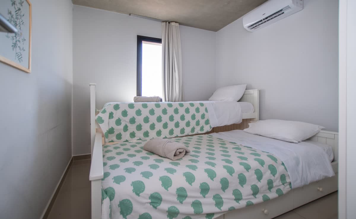 07a6d689 dbd5 46 idbUl