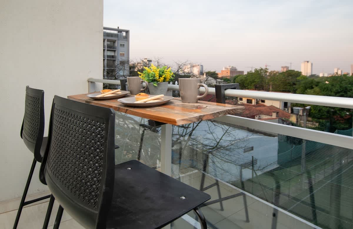 b5e97d98 f470 40 HcJM0