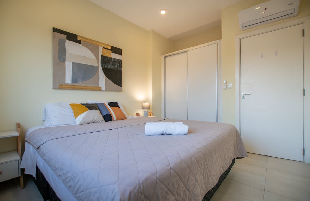 f4ae5b2c 9350 48 ajQNh