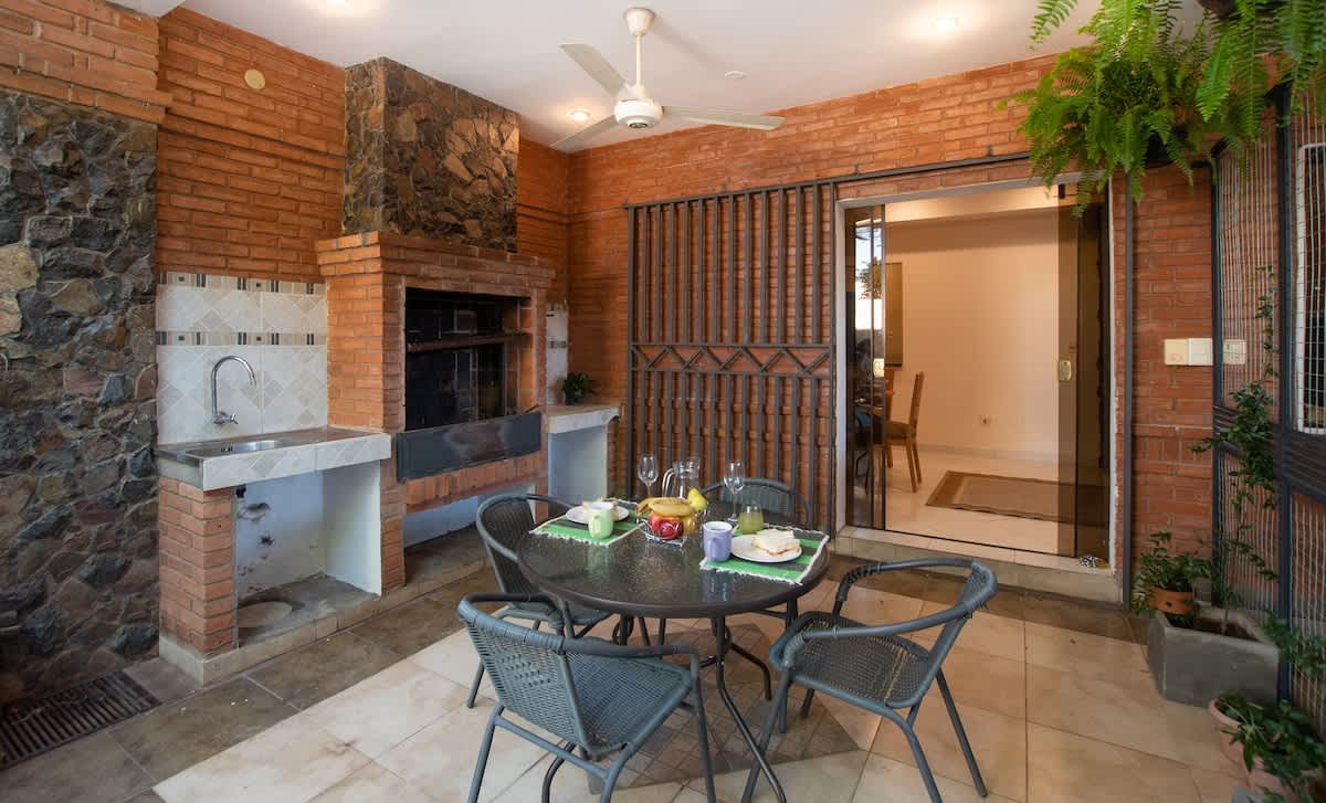 b19a1182 900f 4b c16kt