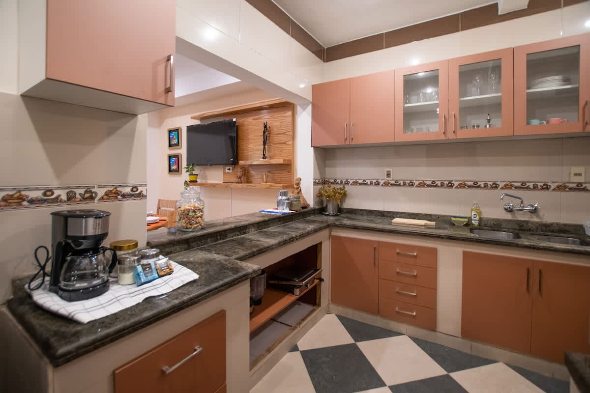 de8100b0 629e 42 33Juq