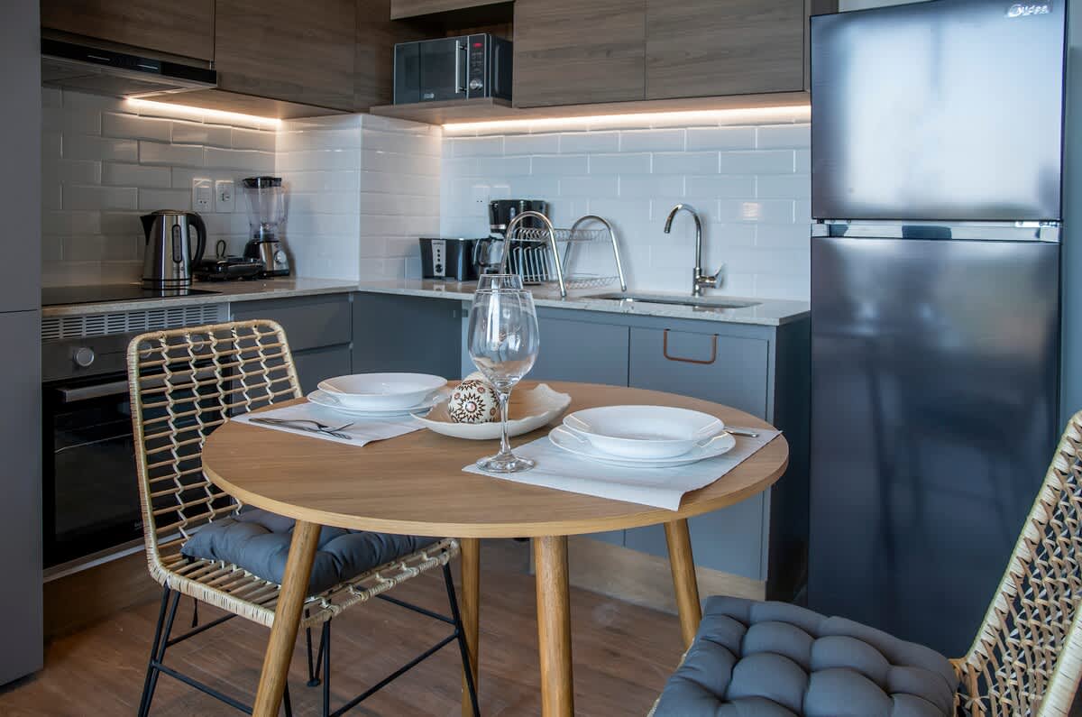 b31c7b99 0ecc 49 VBj 5