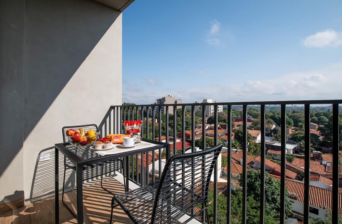 2afbd53f 3f4e 4e QFAr