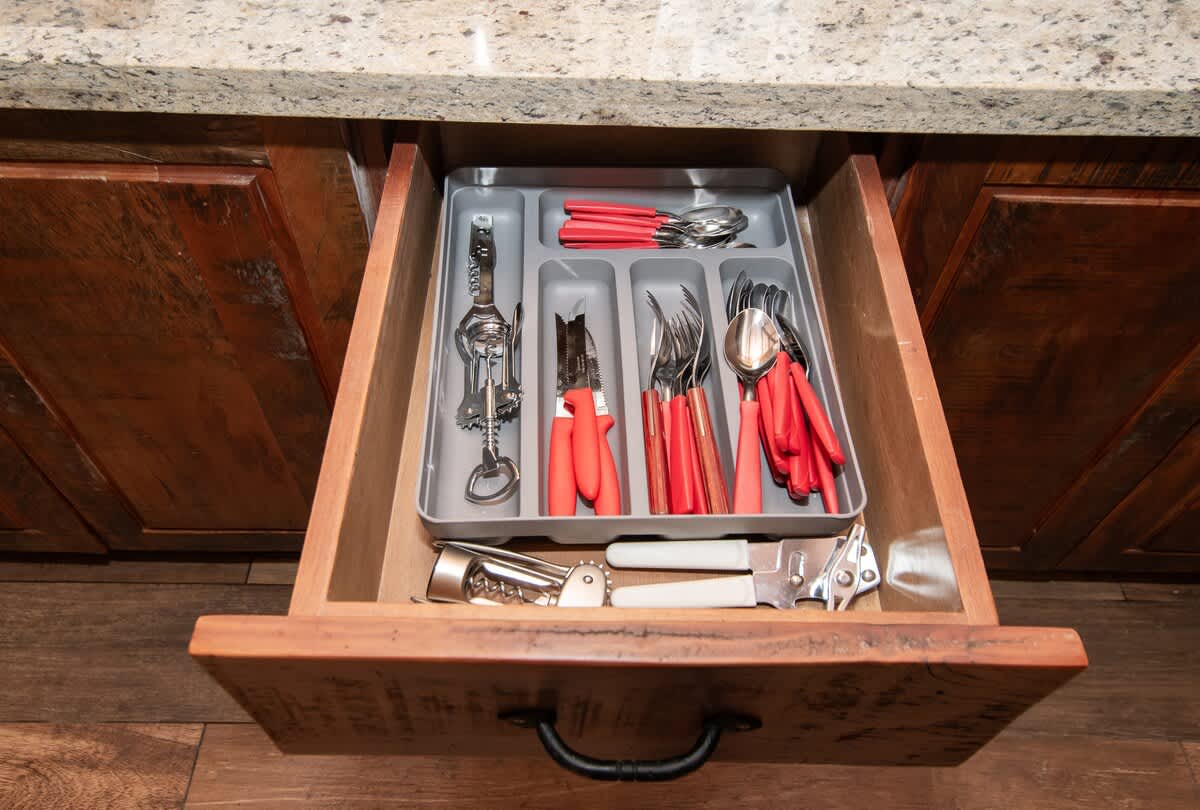 b8729a4a cac7 44 zIhr