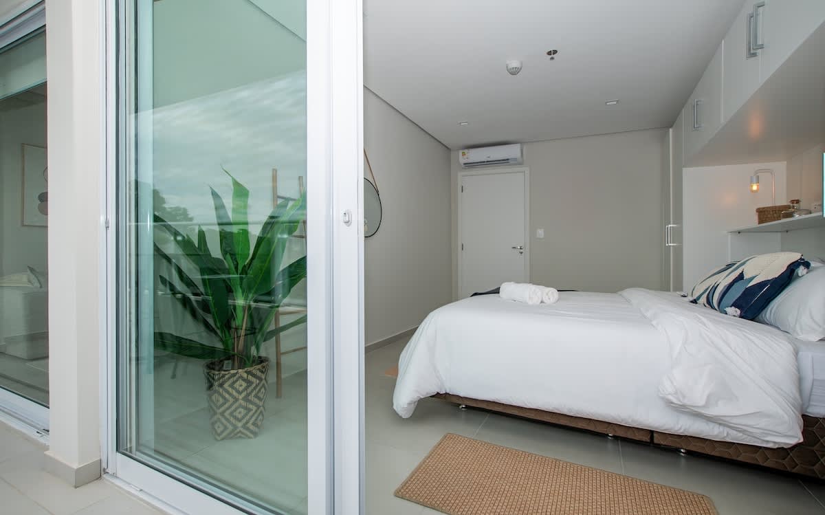 ae5122f9 9db9 4f BF5HA