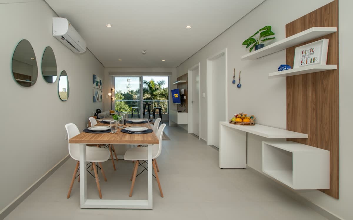 5caad9b8 ee1f 4a zLAIr