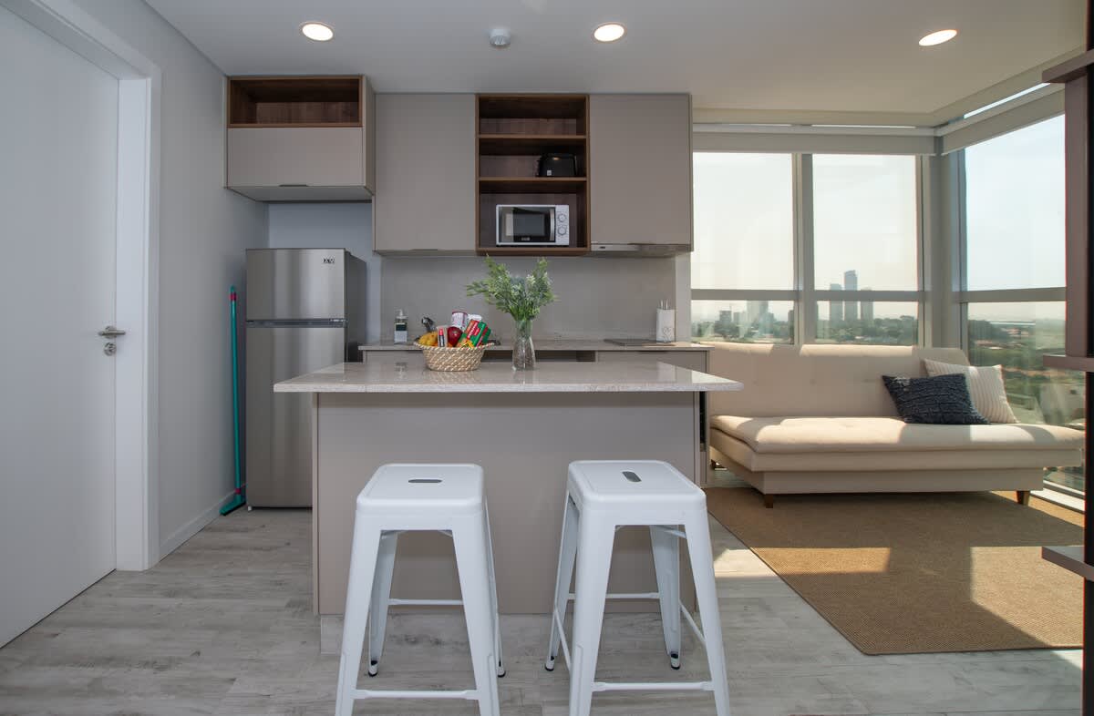 836af574 a083 49 y6AVp