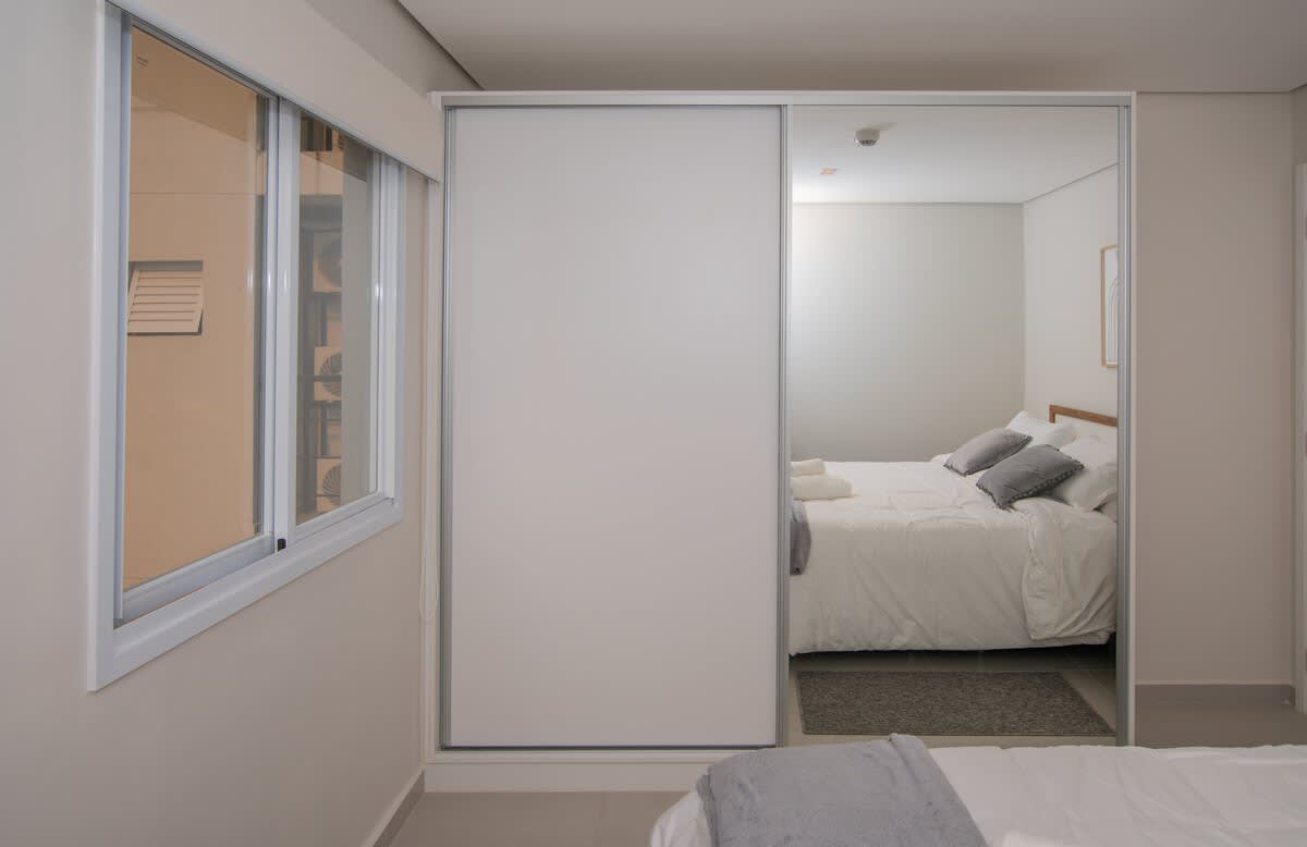 c98b58c9 745f 42 LGlZ