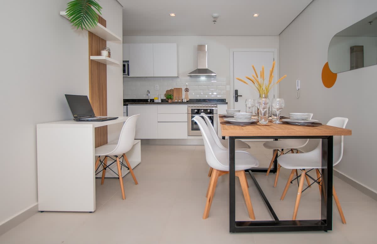 78a68223 93ee 42 ynVkr