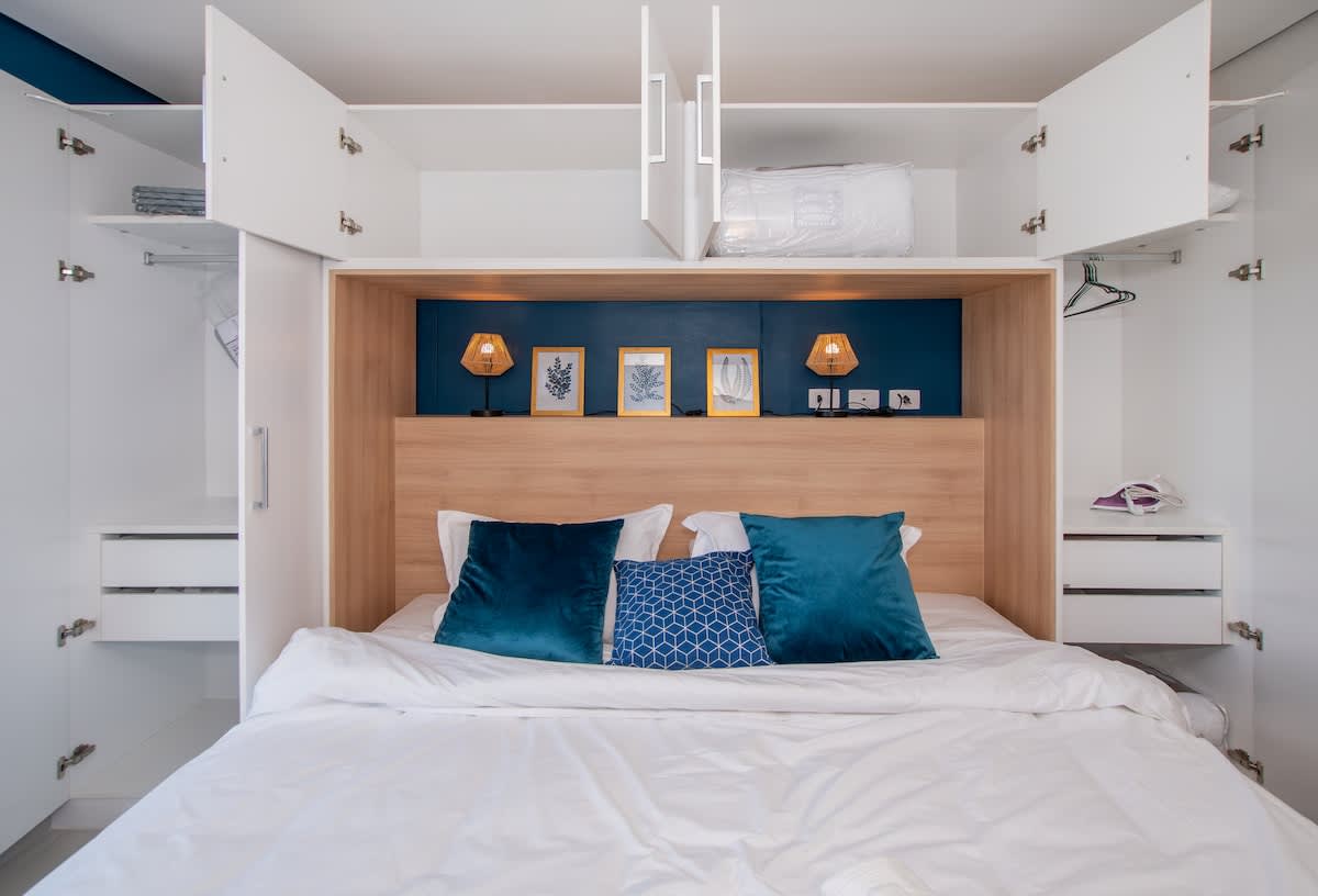 e0bcdea5 5f24 49 LPH e