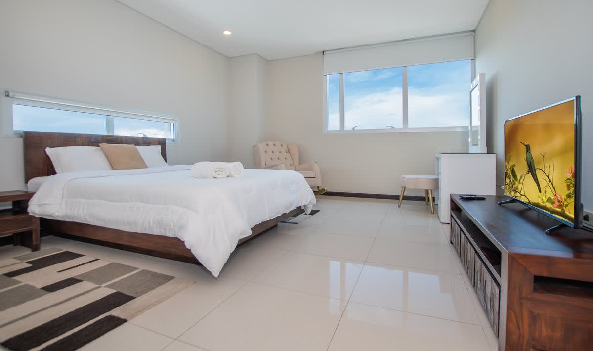 94e8472c 14fa 42 DsY0J