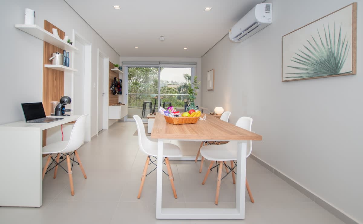 a866a1bb 3ef4 4b LqTpn