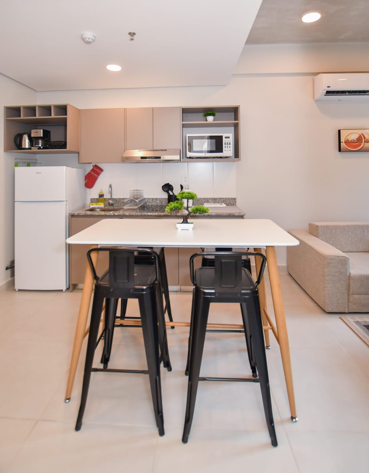 0a3b7bad 4bf2 47 66fCg