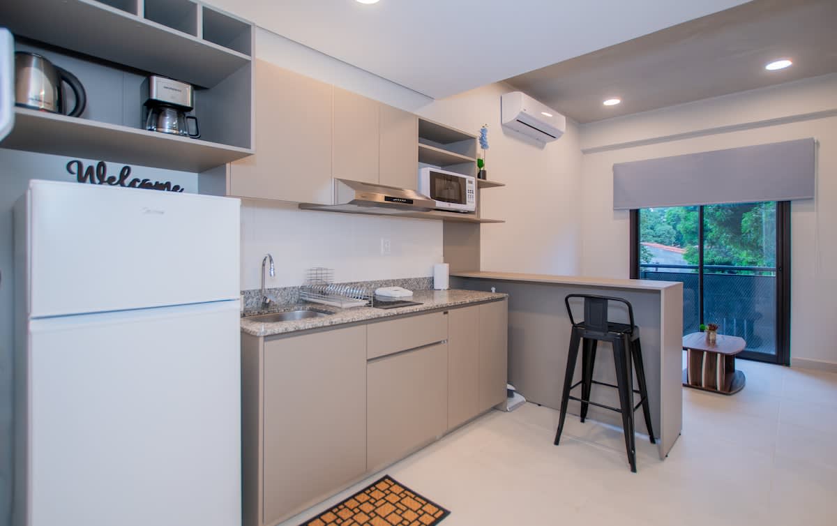 cd37190c 1f68 49 Er5fS