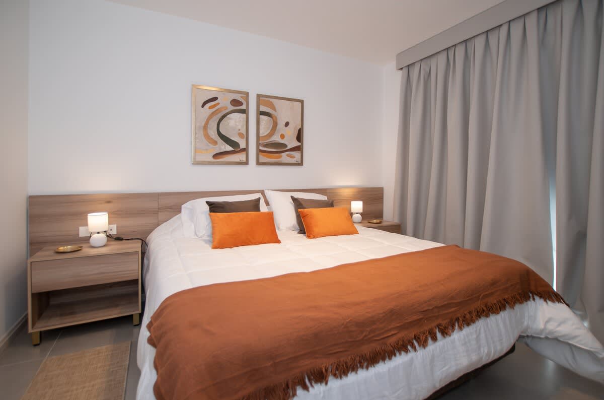 b8c48d9b abab 40 ZcwG8