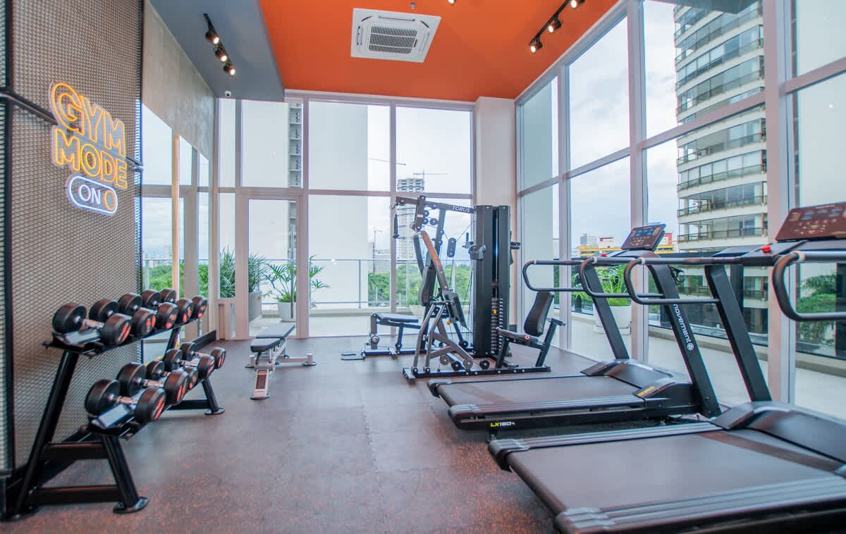 968698e0 76ee 40 ecT3