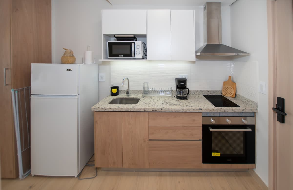 56168bde 1075 40 fFjyv