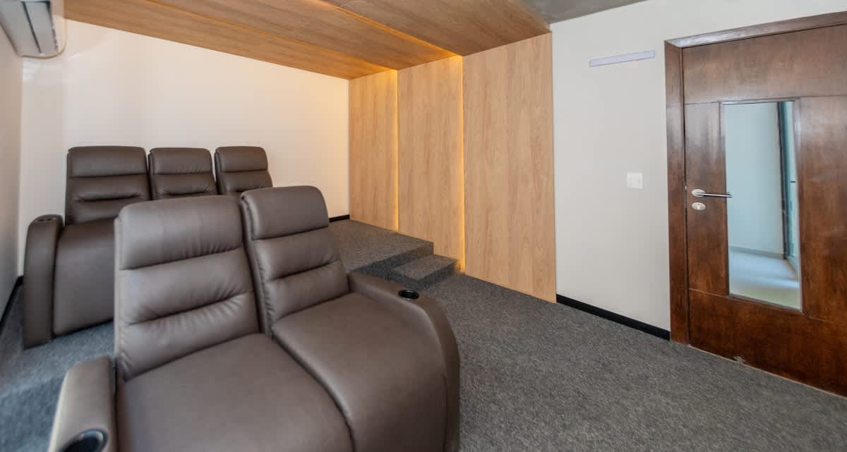 d9000f75 3dc9 45 y 1jG