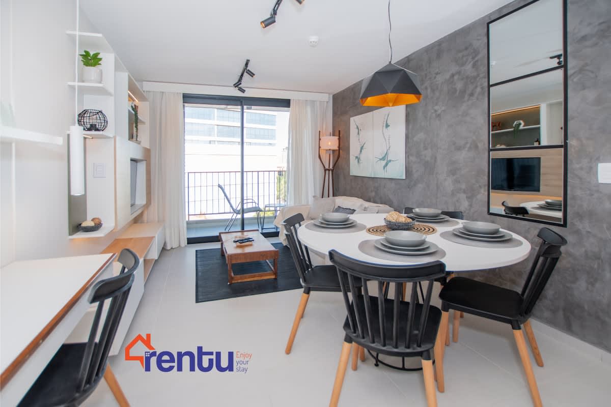 6e9f356b 3657 4b UM uM