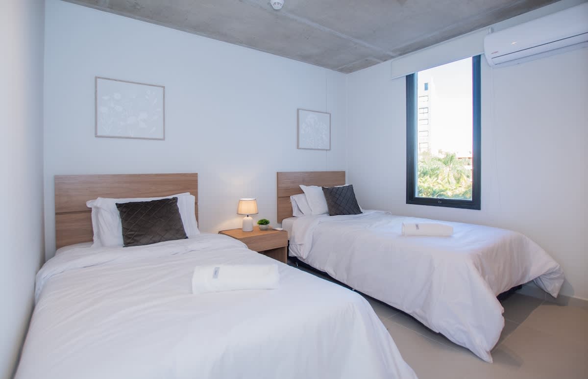 46fd00a5 5893 42 fFI7w