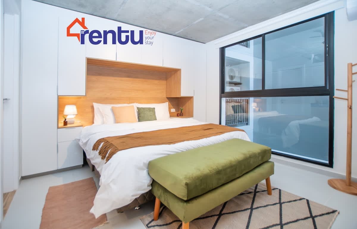 75a4be86 568c 43 YP R7