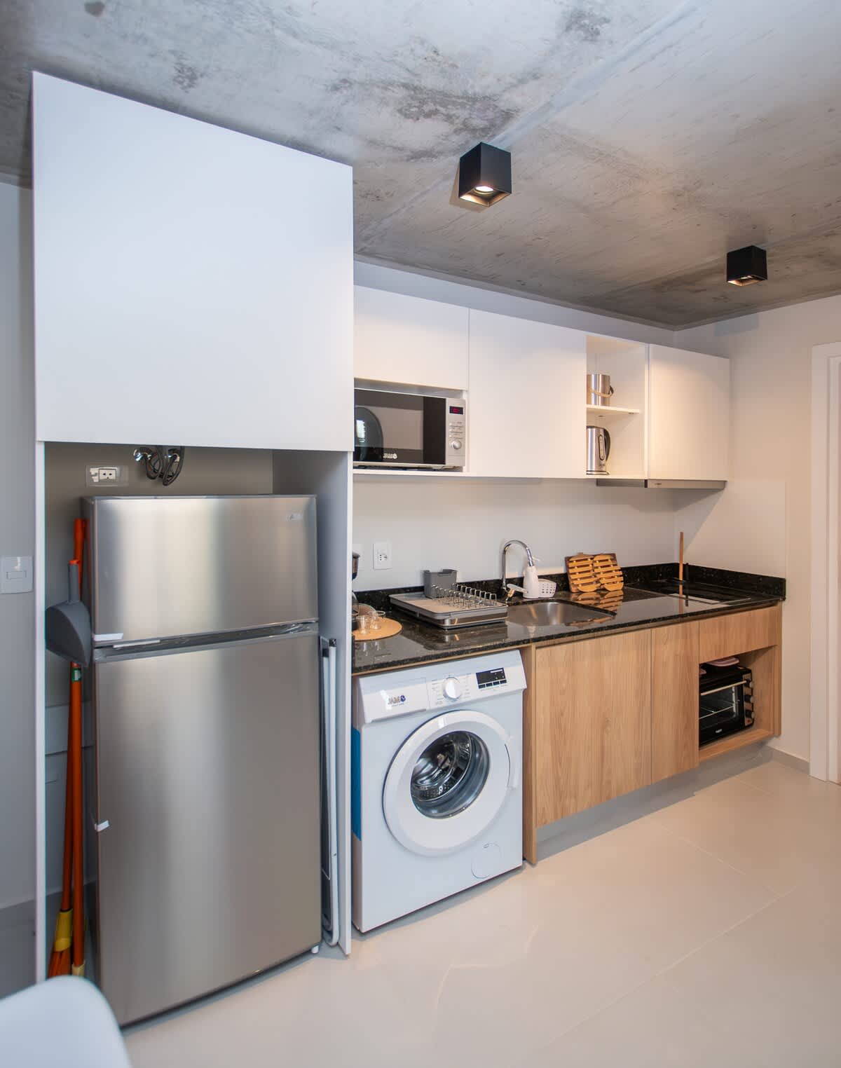 f692bf57 2ab6 49 4lSKQ