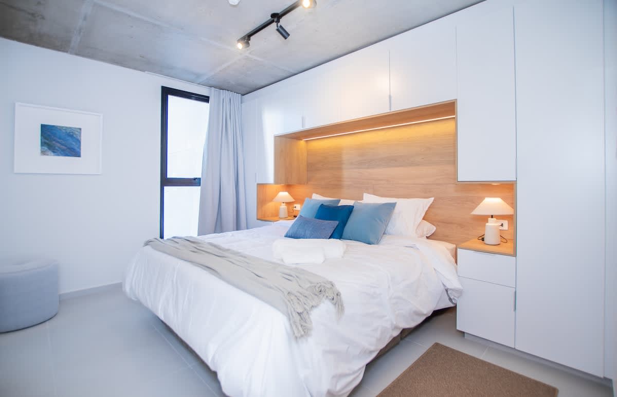 6615b4c4 87be 46 6RqPN