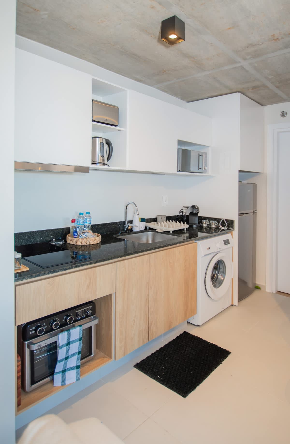 efab35d6 218f 43 7FZj0