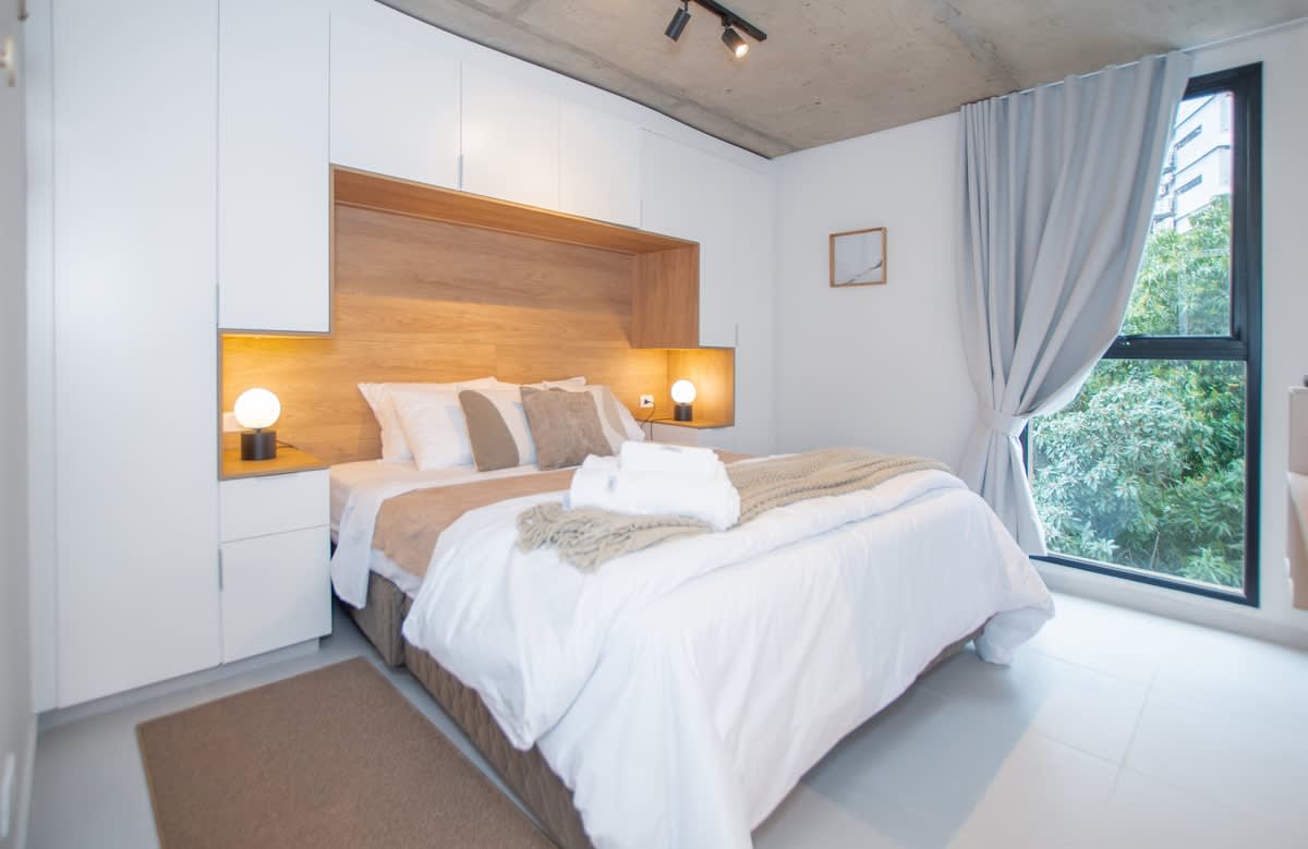 4f86c402 1721 40 urmYk