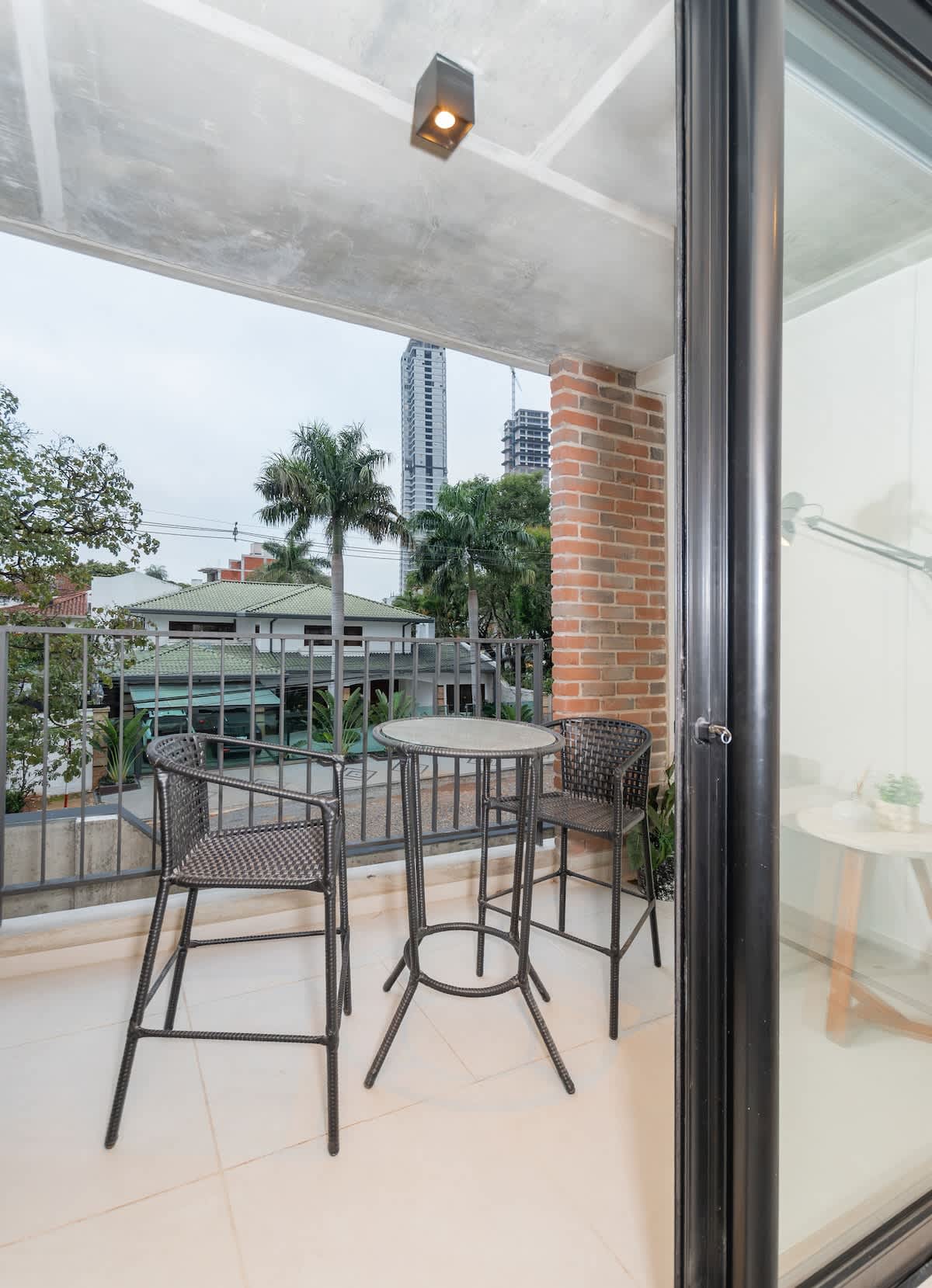 bcd3317c b225 45 WeHk8