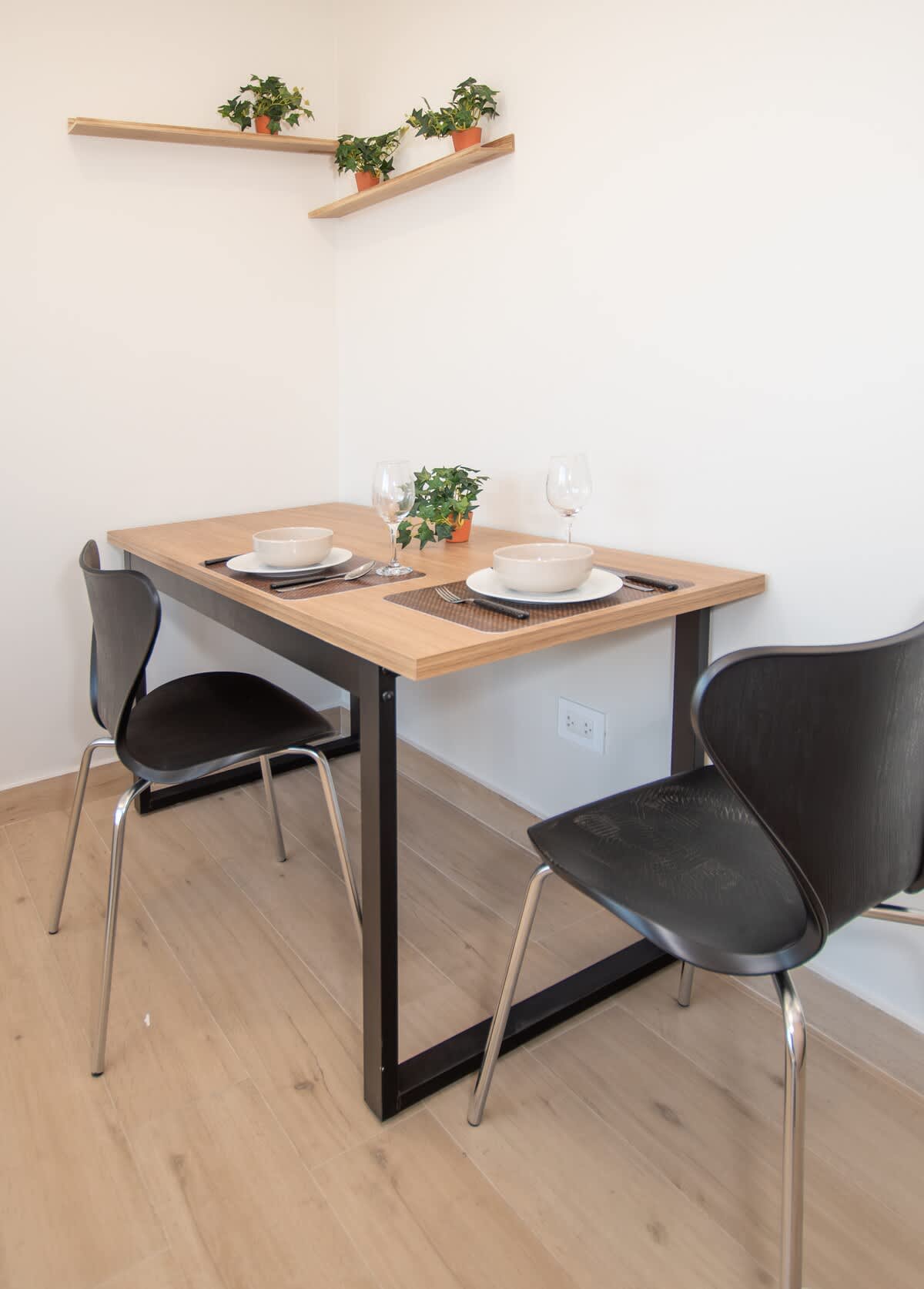 03b01ac6 a663 43 0eDJN