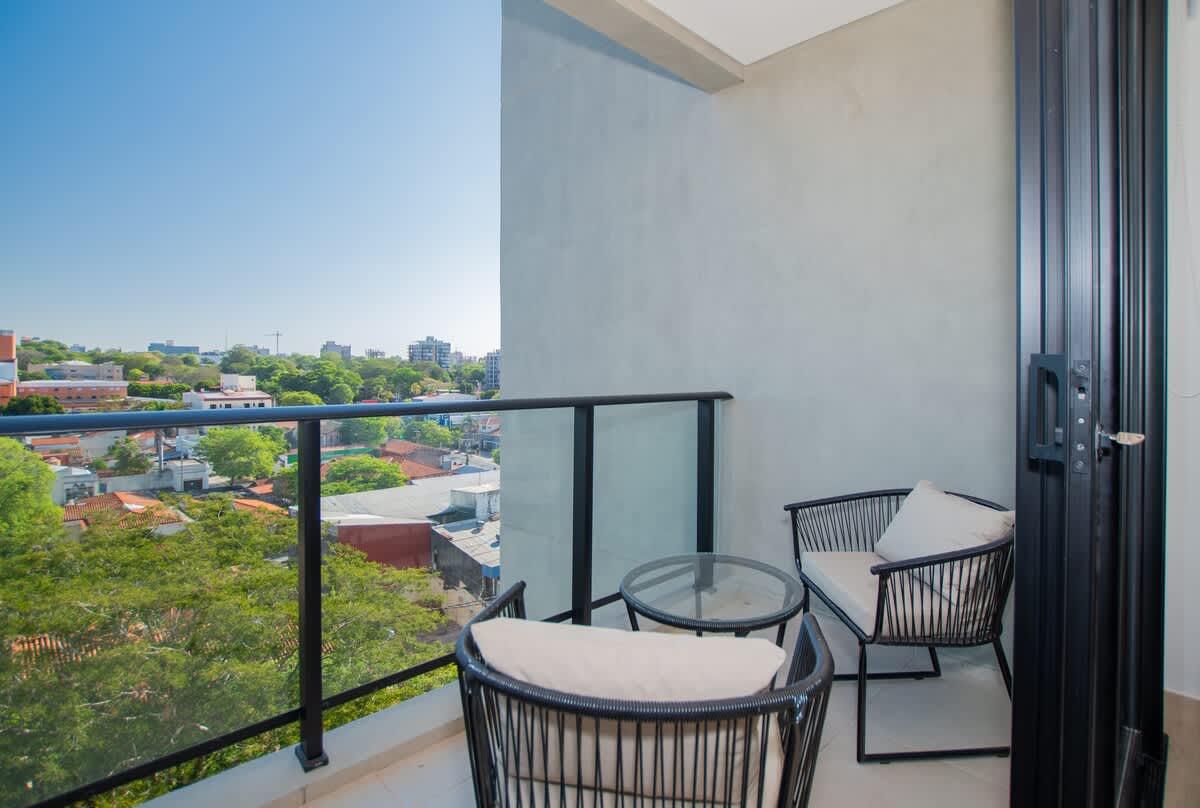 ee048533 b6f9 48 ey do