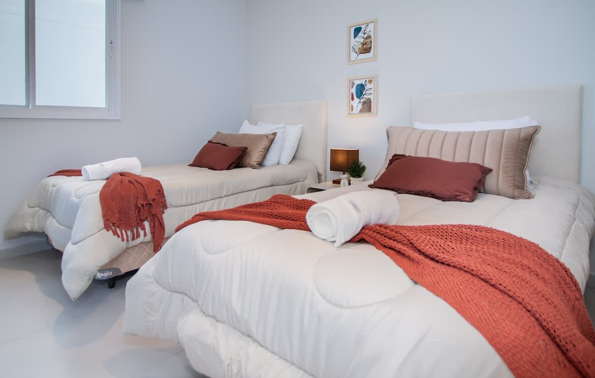 5191ed8b ab16 43 msC