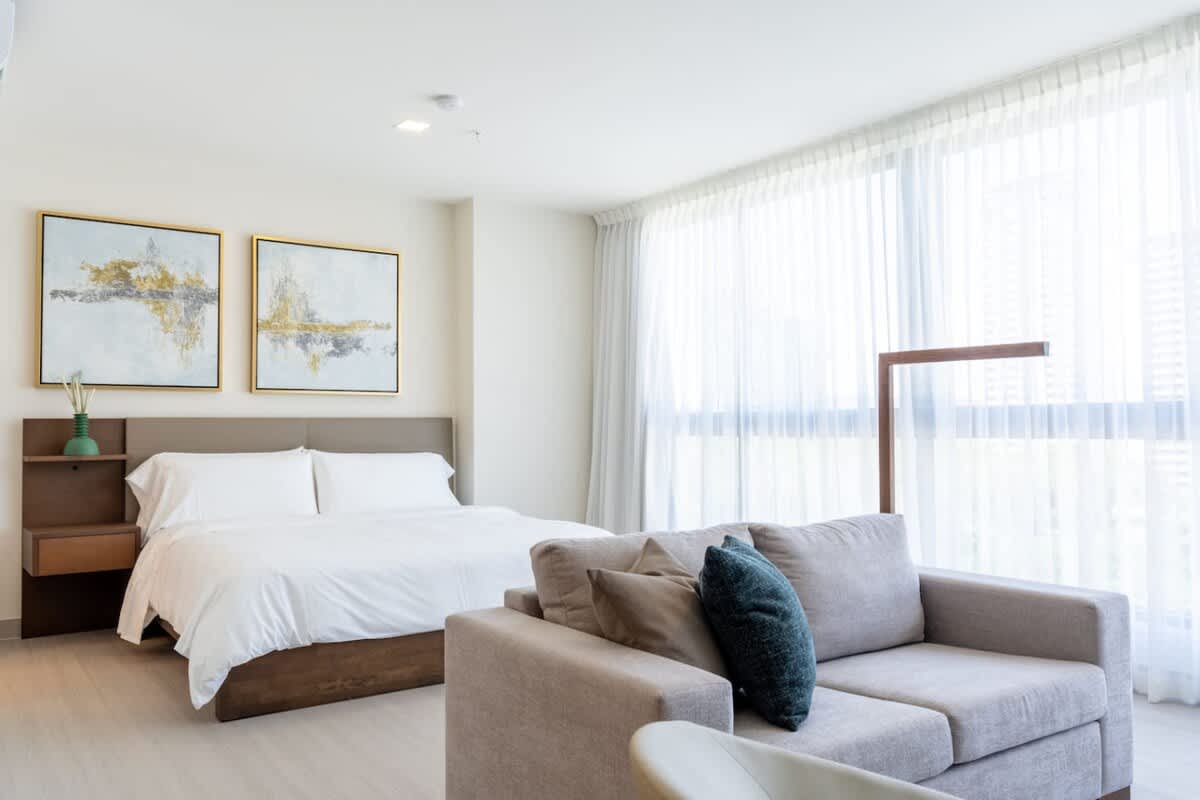 11a76842 5632 43 OeDhp