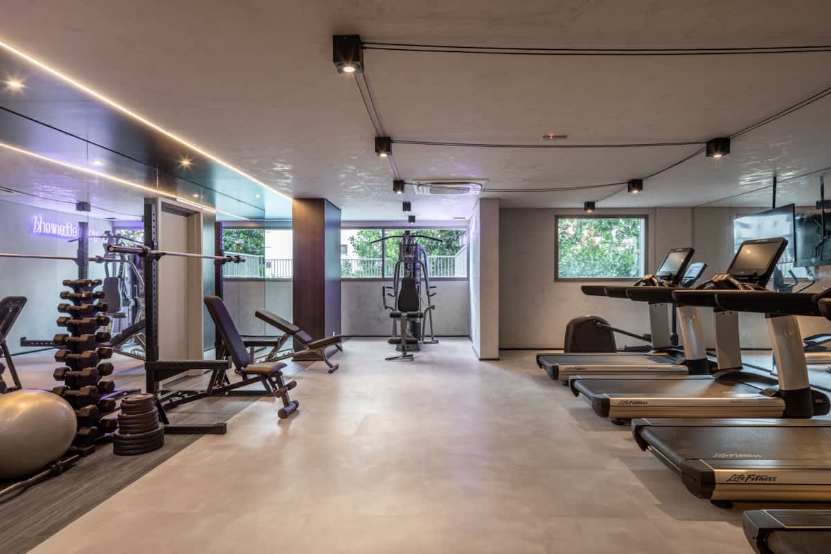 a57e6281 1d49 40 Q 9K2