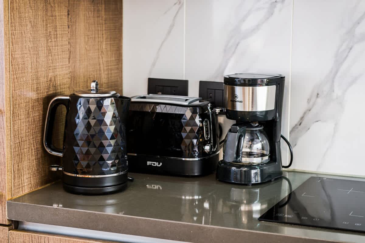 81703ac7 b578 47 733rC