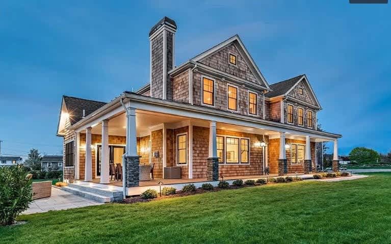 Large and Private Custom Home near Beaches! NEW POOL 2026 SUMMER! — Portsmouth, RI — vacation rental