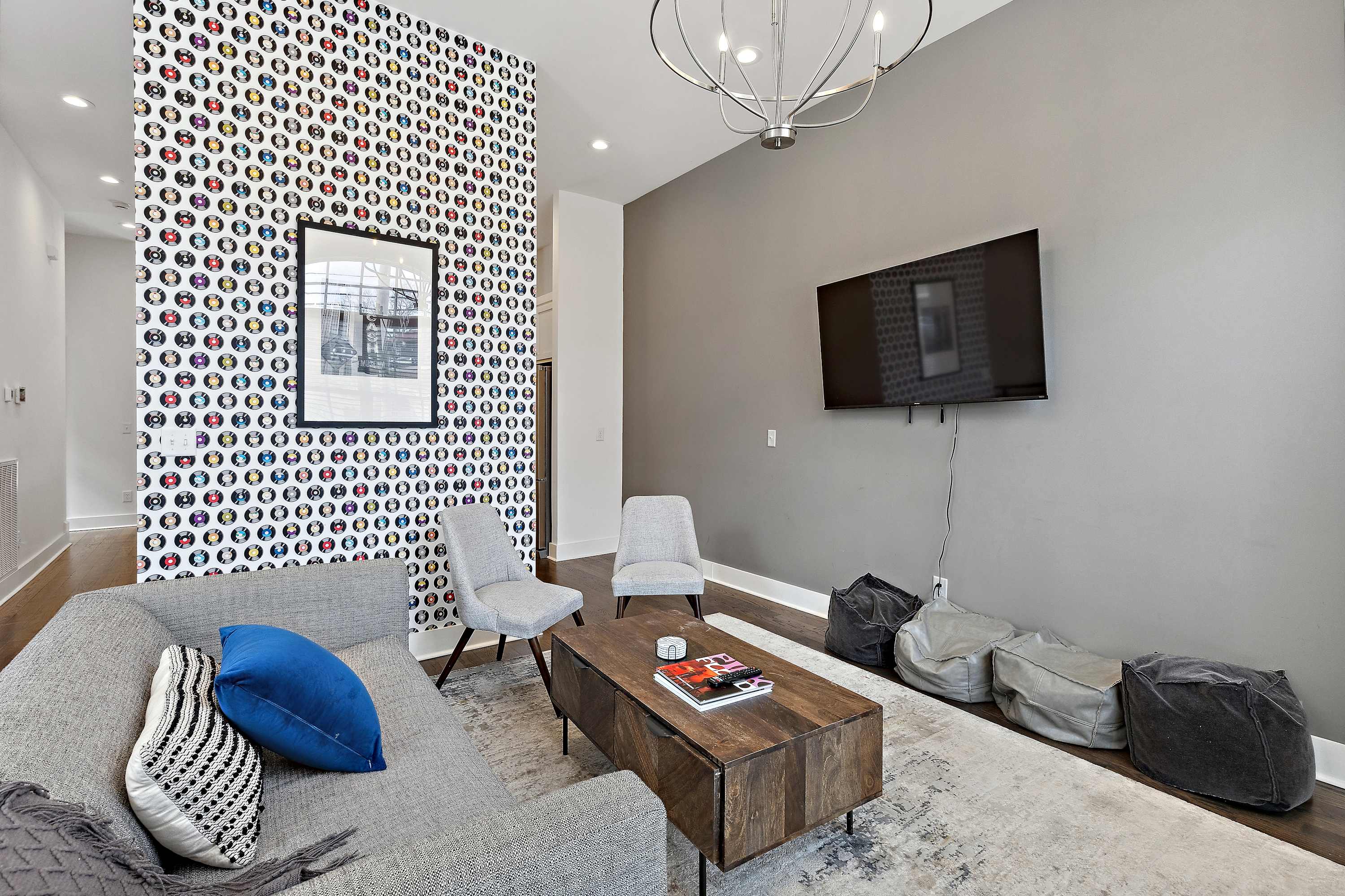 West End Oasis • Modern Rooftop Views — Nashville, TN — vacation rental