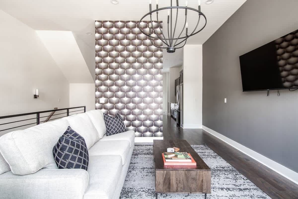Stylish West End Stay • Rooftop & Patio — Nashville, TN — vacation rental