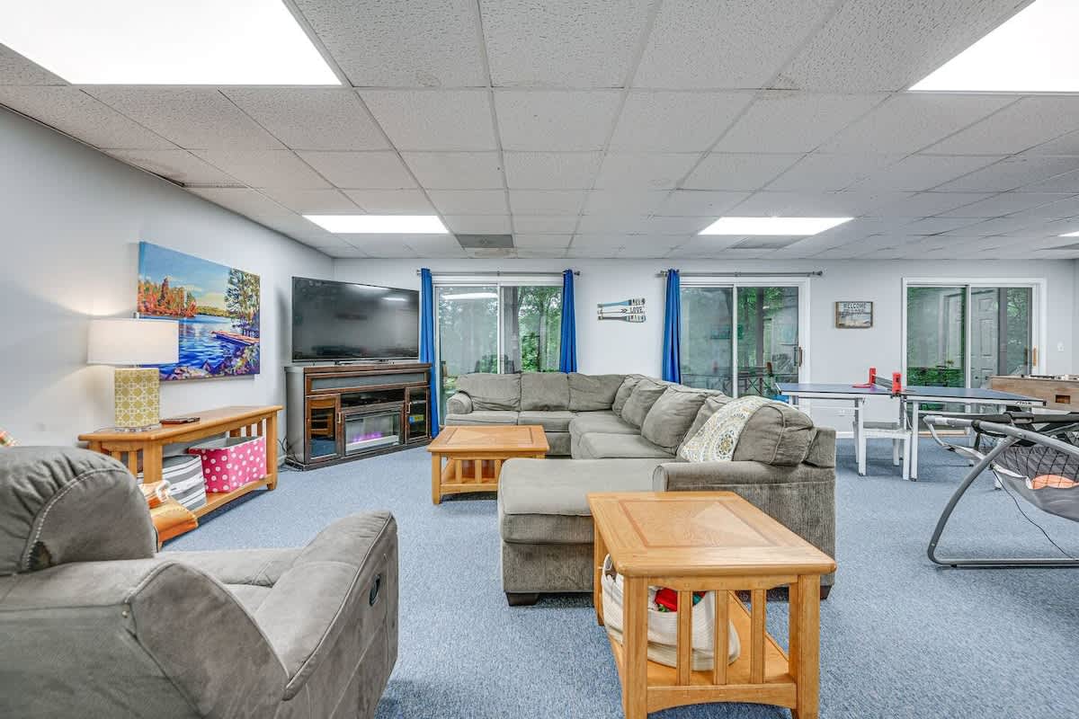 Delma’s Haven • Cadiz Getaway w/ Lake Access — Cadiz, KY — vacation rental