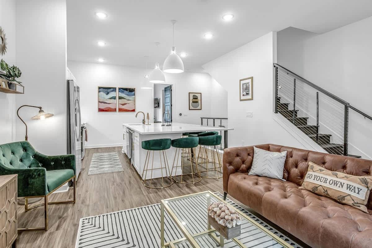June’s Home • Near Broadway • Rooftop — Nashville, TN — vacation rental