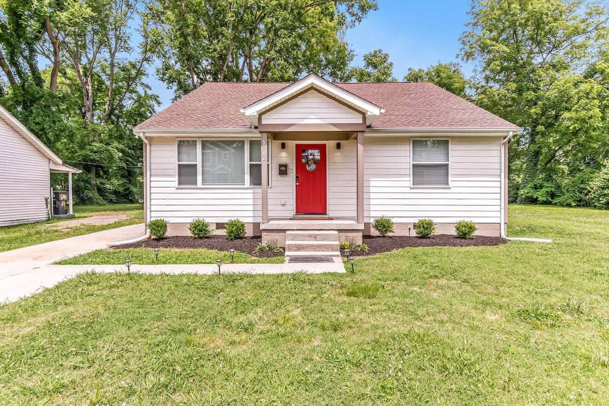 Music City Luxe Home • Fire Pit • Fenced Yard — Nashville, TN — vacation rental